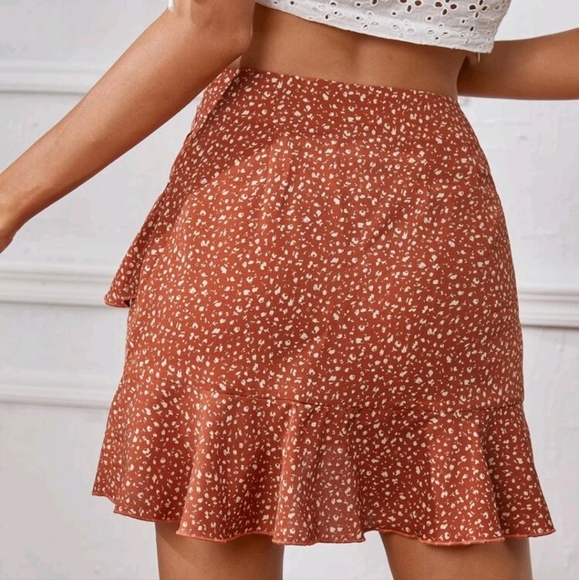 Burnt Orange Speckled Mini Ruffle Skirt - Picture 3 of 10